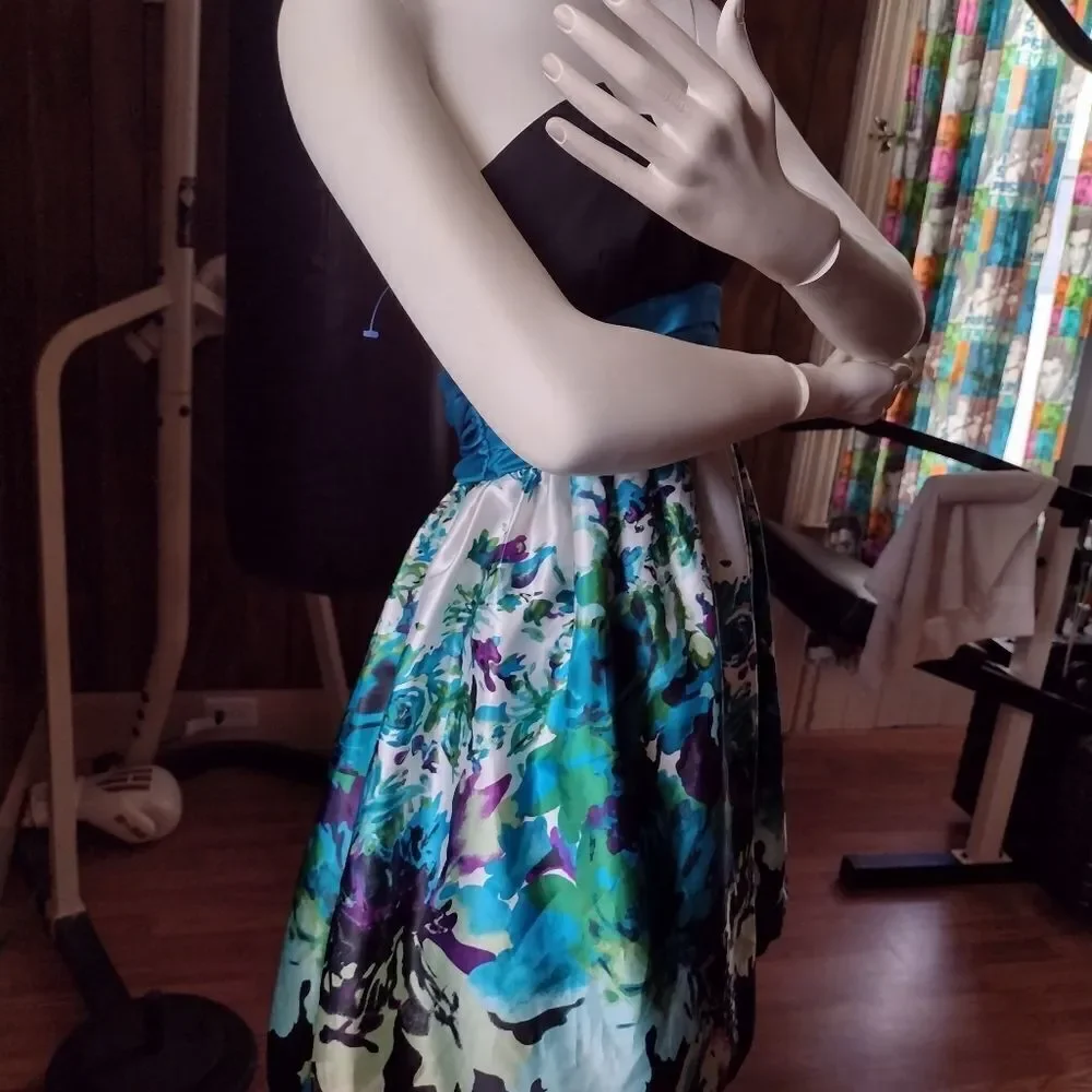 Trixxi Women's Cocktail Dress Floral Blue Teal Velveteen Size Small